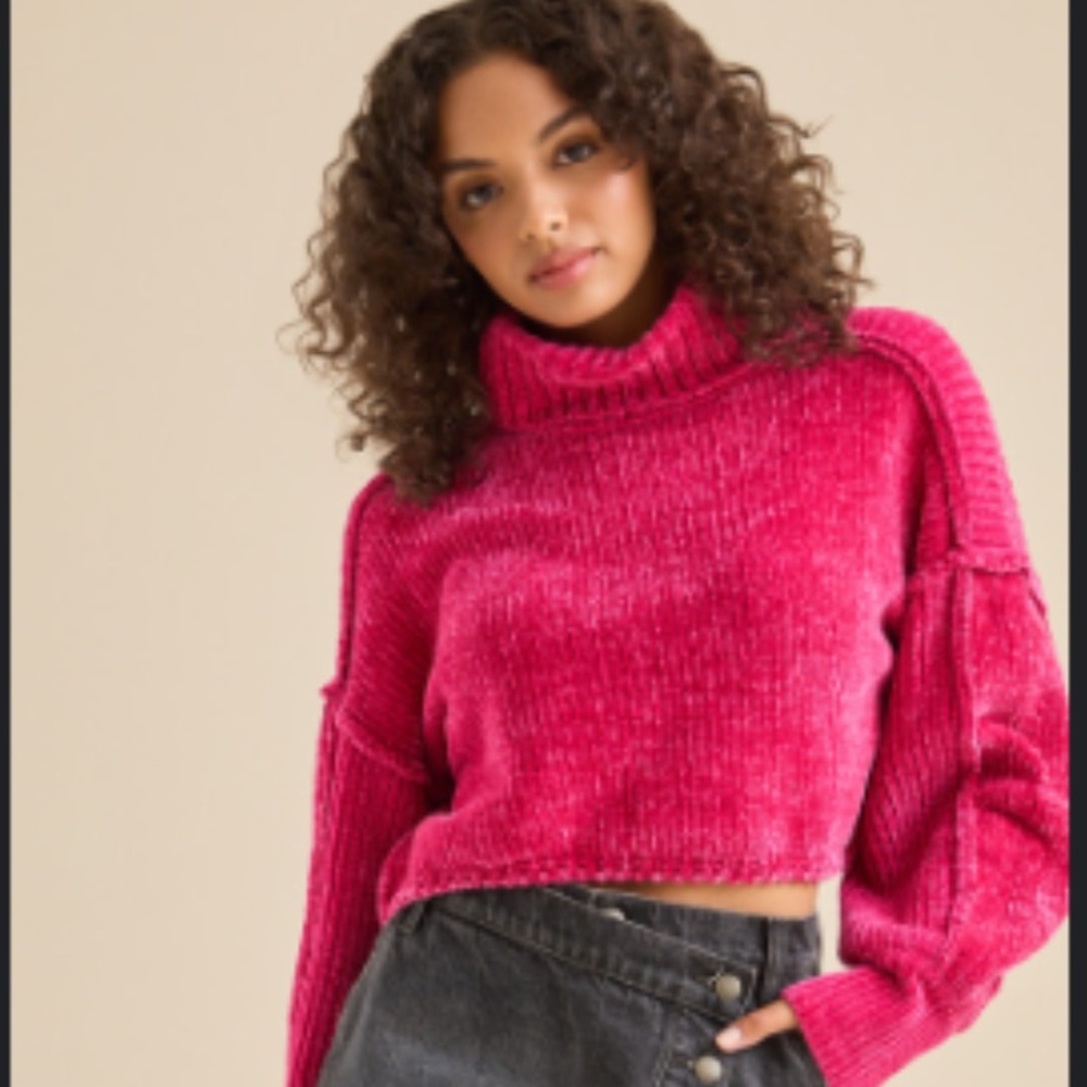 Altar'd State Deep Pink cropped chenille Turtleneck Sweater. NWOT